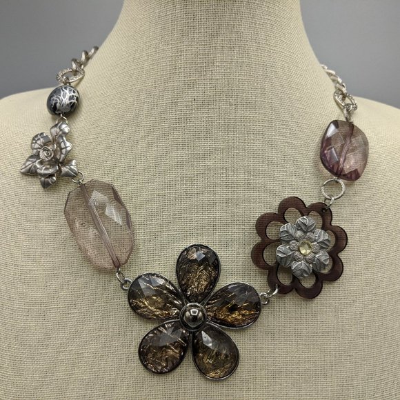 NYC Jewelry - NY&C Statement Necklace w/ Faux Crystals & Flowers